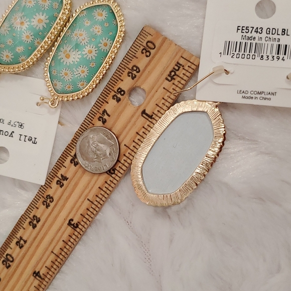 Blue green yellow daisies Goldtone beveled acrylic fun Summer Spring - Picture 8 of 9